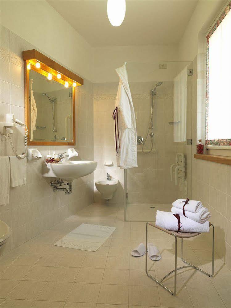 Residence Miralago Rooms & Apartments Manerba del Garda Exterior foto