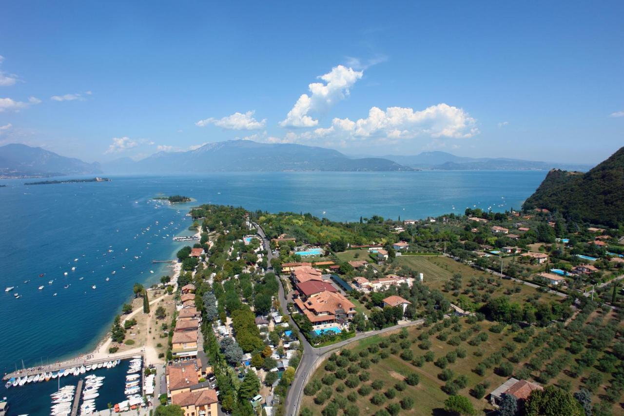 Residence Miralago Rooms & Apartments Manerba del Garda Zimmer foto